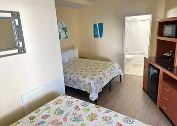 Abellona Inn & Suites hotel thumbnail 4