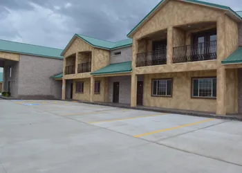 CB&M Executive Suites hotel thumbnail 8