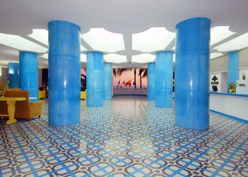 Hotel Elcano hotel thumbnail 3
