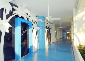 Hotel Elcano hotel thumbnail 5