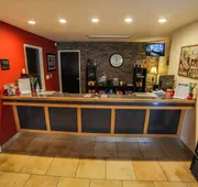 Sunnyside Inn & Suites hotel detail image 3