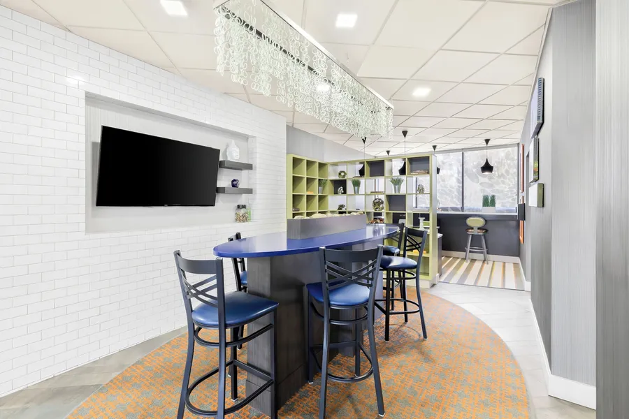 Holiday Inn Express Atlanta Galleria - Ballpark Area by IHG hotel detail image 2