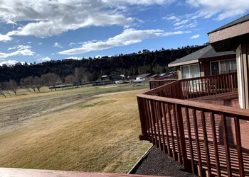 Smith Rock Resort hotel thumbnail 5