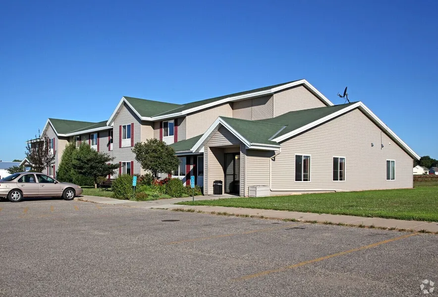 Travelers Lodge & Suites hotel detail image 2