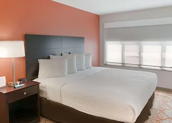 Inn at Chocolate Avenue - Sure Stay Collection by Best Western hotel thumbnail 5