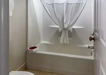 Inn at Chocolate Avenue - Sure Stay Collection by Best Western hotel thumbnail 7