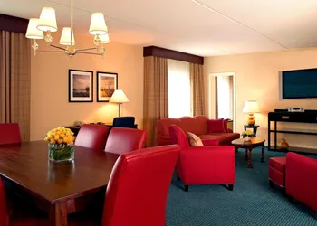 Four Points by Sheraton Wakefield Boston Hotel & Conference Center hotel thumbnail 5