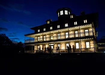 Stone House Inn hotel thumbnail 4