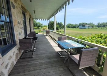 Stone House Inn hotel thumbnail 7