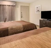 Quality Inn & Suites Dallas - Cityplace hotel detail image 3