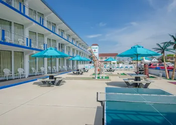 Compass Family Resort hotel thumbnail 3