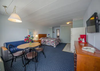 Compass Family Resort hotel thumbnail 8