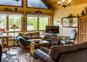 Paradise Gateway B&B and Vacation Homes hotel thumbnail 7
