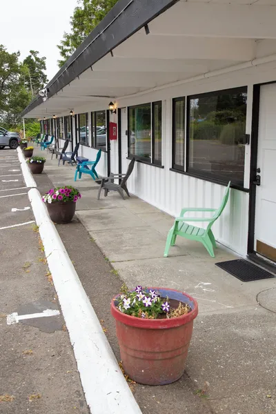 Westport RV Park & Motel hotel detail image 2
