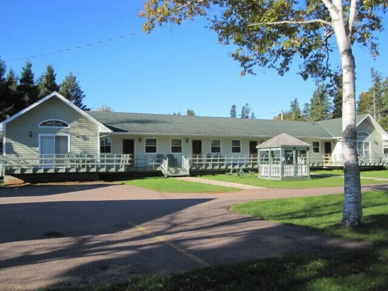 Briarwood Coastal Cottages & Lodge hotel detail image 2
