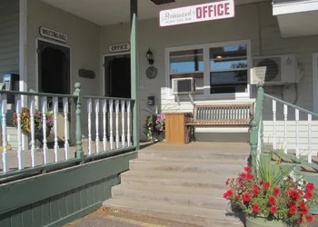 Briarwood Coastal Cottages & Lodge hotel thumbnail 6