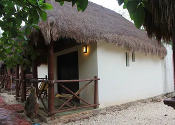 Mangrove King Fishing Lodge hotel thumbnail 5