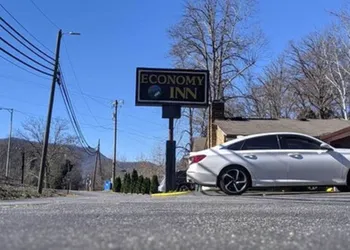 Economy Inn Sylva hotel thumbnail 3