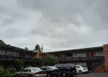 Longview Inn hotel thumbnail 4