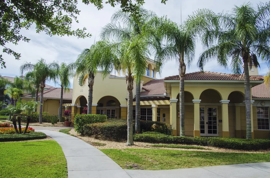 Enjoy Peaceful Lake View! Newly Decorated in Vista Cay - 3br/2b #3408 hotel detail image 2