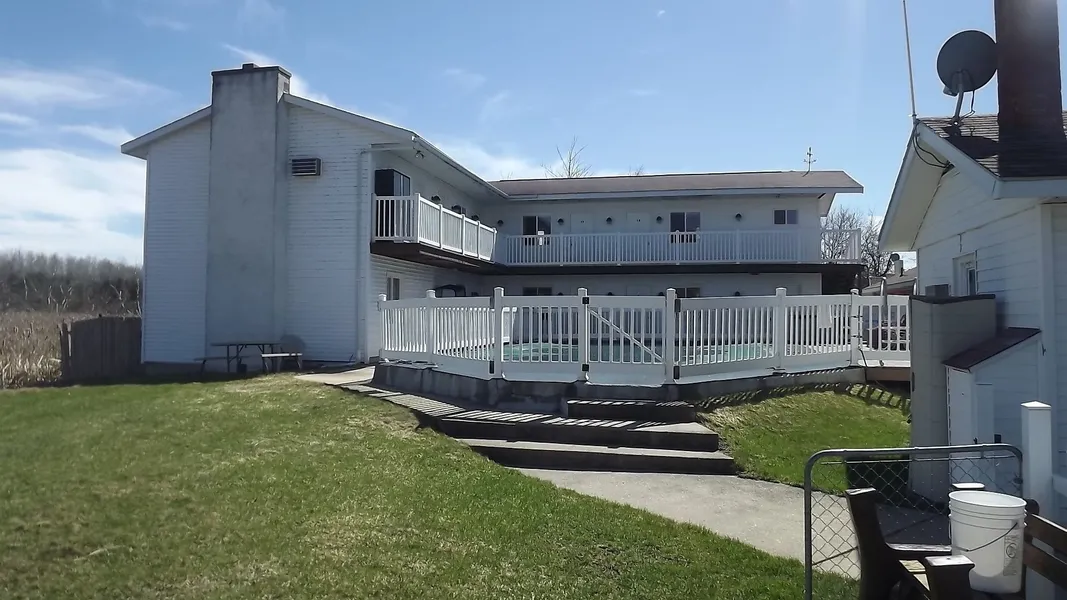 Coastal Inn hotel detail image 2