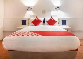 OYO Posada Astrud hotel thumbnail 5