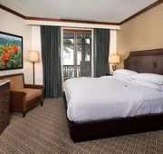 Aspen Ritz-Carlton 3 Bedroom Residence With Full Service Resort Amenities And True Ski In Ski Out Access hotel detail image 5