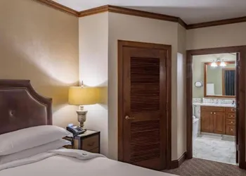 Aspen Ritz-Carlton 3 Bedroom Residence With Full Service Resort Amenities And True Ski In Ski Out Access hotel thumbnail 7