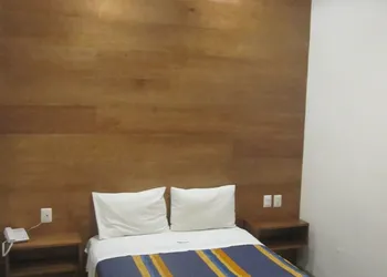 Hrd 2000 hotel thumbnail 6