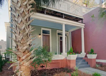 Huge 5 bedroom 5 bath Home in Savannah hotel thumbnail 2