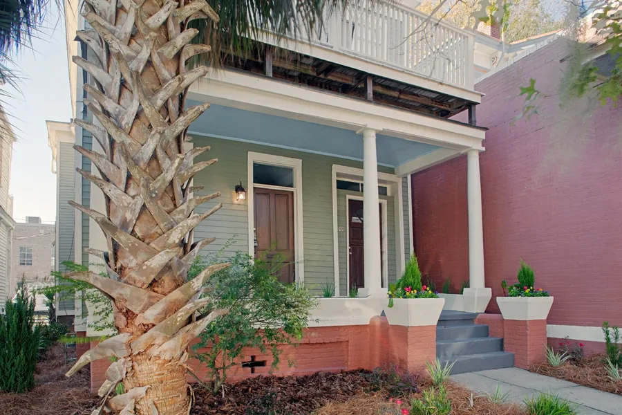 Huge 5 bedroom 5 bath Home in Savannah hotel detail image 2