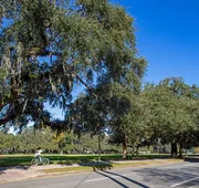 Huge 5 bedroom 5 bath Home in Savannah hotel detail image 4