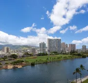 Modern Waikiki Sleek Studio hotel detail image 4