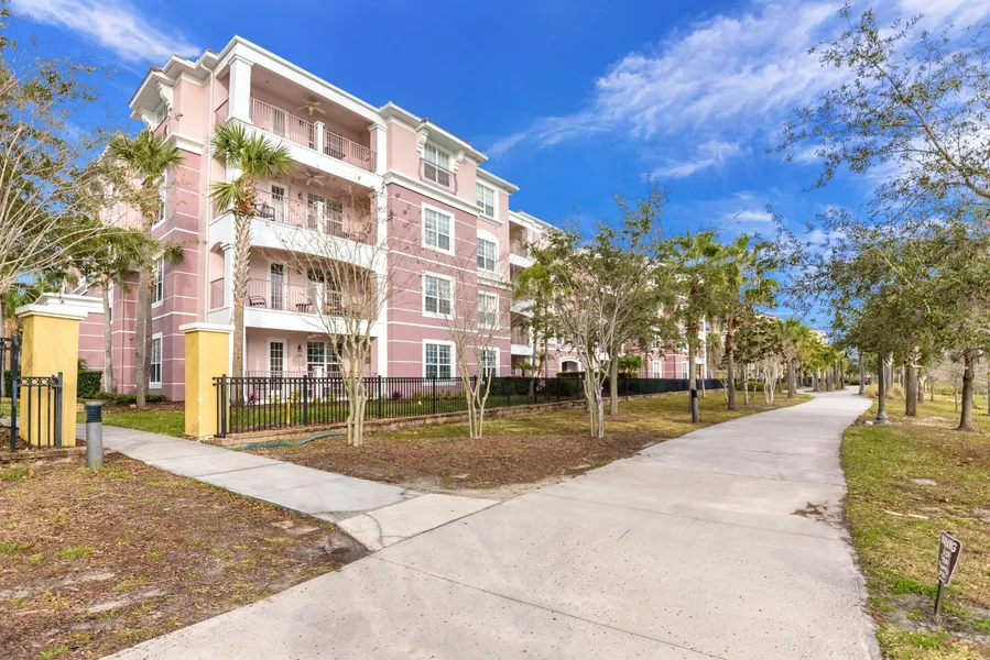 NEW Tastefully Designed Town Home. Close to Attractions, Steps From Convention Center! 3br/3ba #3vc138 hotel detail image 6