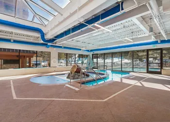 3 Bedroom Ski in, Ski out Mountain Vacation Rental Located Next to Historic Main Street in Downtown Breckenridge hotel thumbnail 3