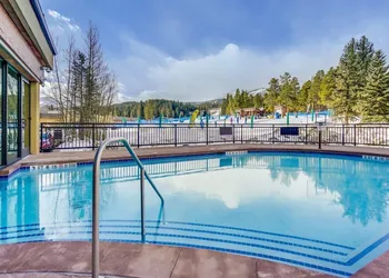4 Bedroom Ski in, Ski out Mountain Vacation Rental Located Next to Historic Main Street in Downtown Breckenridge hotel thumbnail 6