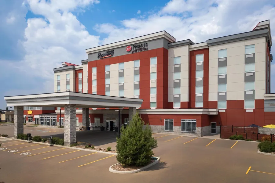 Best Western Premier Executive Residency Medicine Hat hotel detail image 2