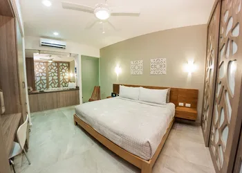 Splendid 1 bedroom by Happy Address hotel thumbnail 3