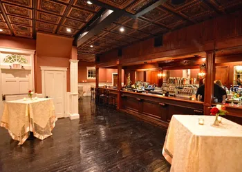 Avon Inn hotel thumbnail 2