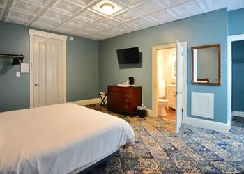 Avon Inn hotel thumbnail 5