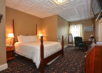 Avon Inn hotel thumbnail 7