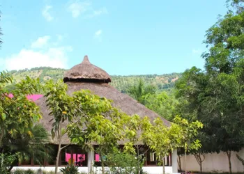 HI Huasteca Inn Hotel hotel thumbnail 2