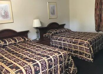 PennsWoods Inn hotel thumbnail 3