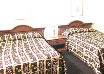 PennsWoods Inn hotel thumbnail 5