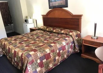 PennsWoods Inn hotel thumbnail 6
