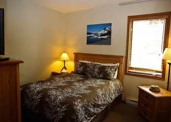 Eagle Run 204 hotel thumbnail 8