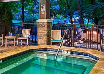 Hampton Inn Gatlinburg Historic Nature Trail hotel thumbnail 2