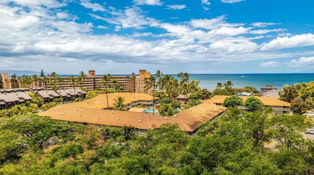 Walk to Beach! Full Kitchen and Pool hotel detail image 6