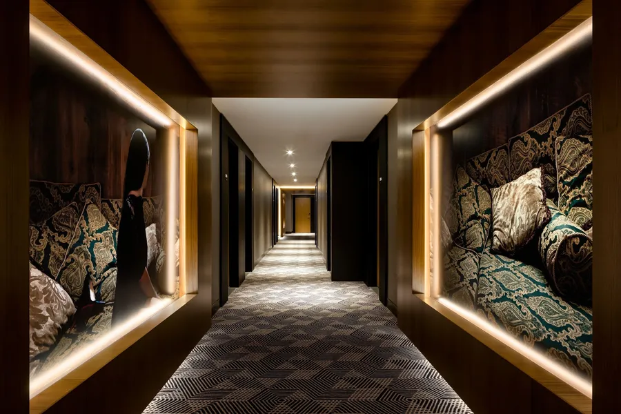 Humaniti Hotel Montreal, Autograph Collection hotel detail image 2