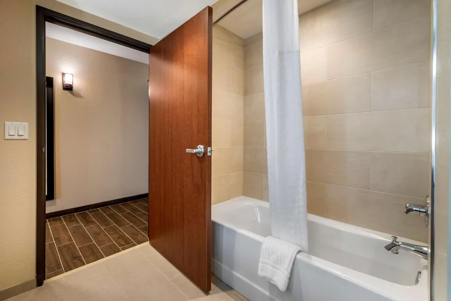 Comfort Suites Broomfield-Boulder/Interlocken hotel detail image 6